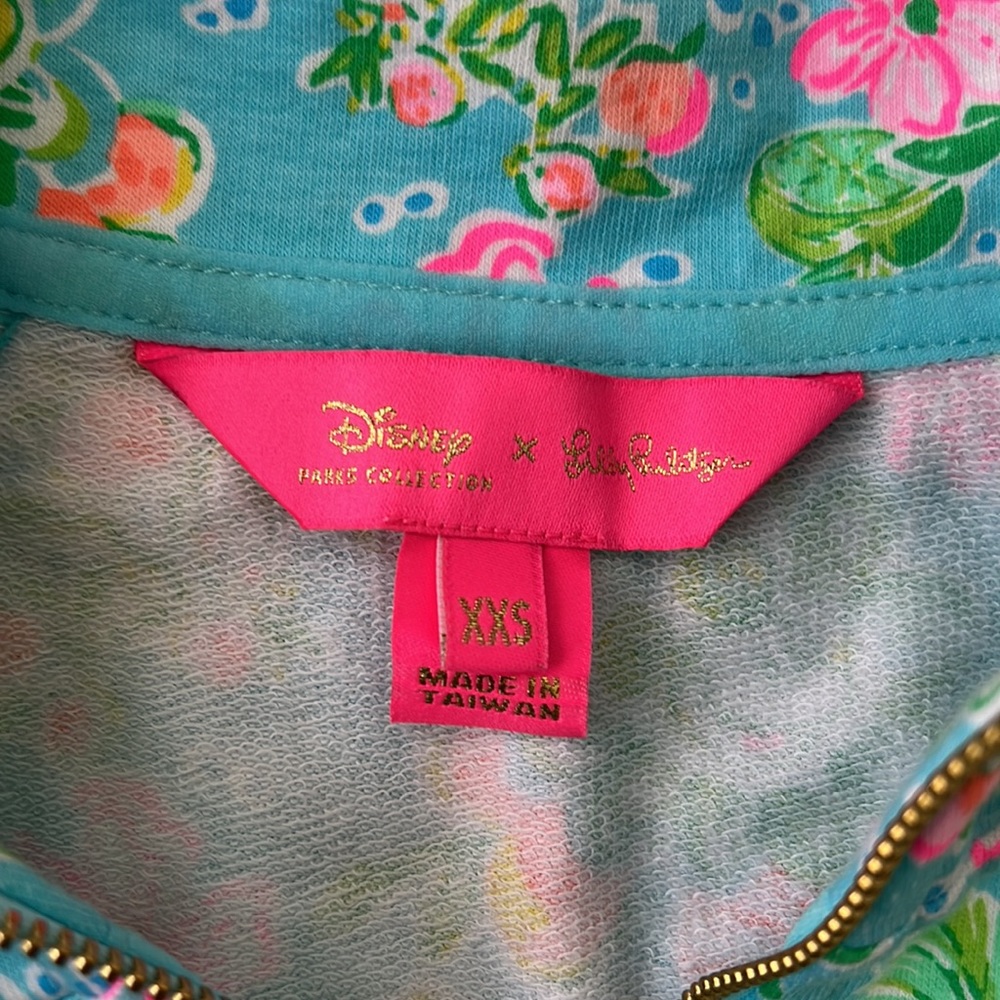 Lilly Pulitzer x Disney Mickey & Minnie Mouse Skipper Pullover - Picture 4 of 6